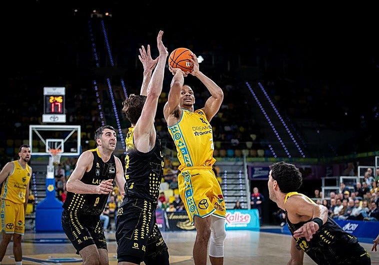 El derbi canario es amarillo y el Dreamland Gran Canaria es de ACB (102-83)
