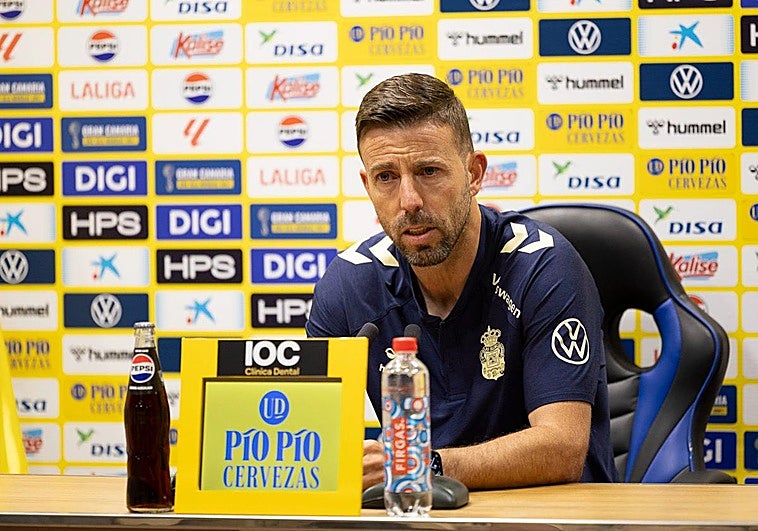 Luis García, al fin: «Si solo miramos el ascenso directo y las matemáticas, este partido sí es una final»