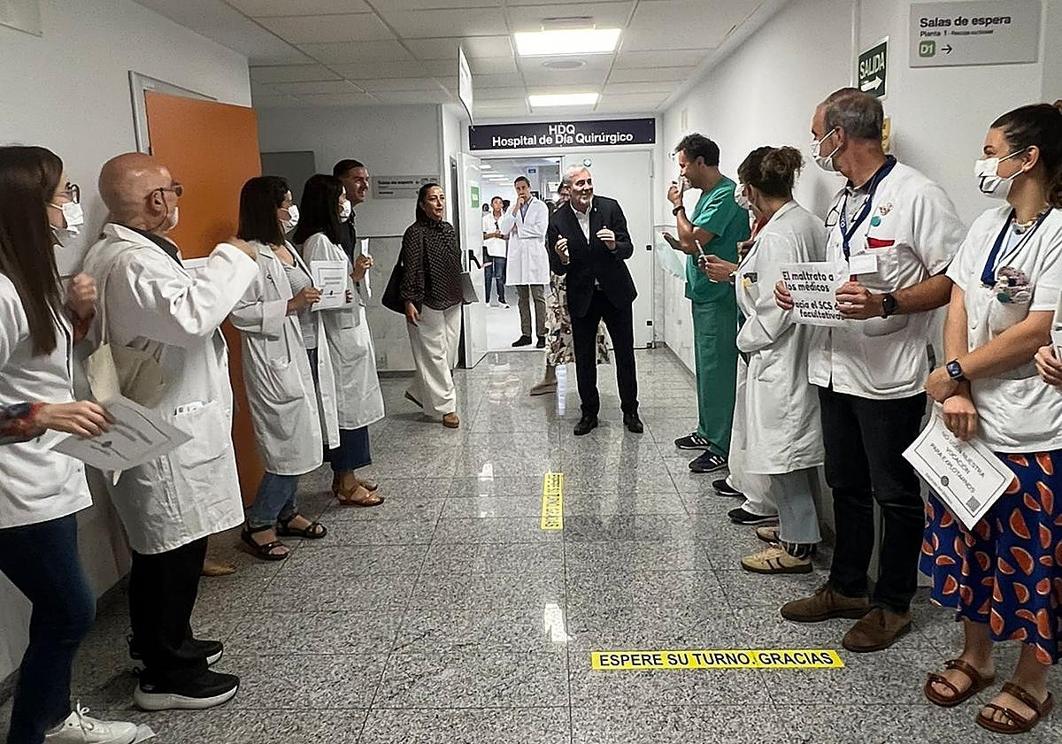 «Hay que negociar ya»: 1.200 cirugías y 45.000 consultas anuladas en Canarias en dos semanas