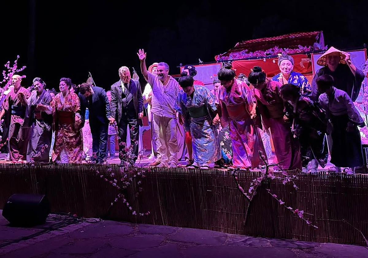 The Opera Breaks the Silence of Betancuria and Transforms It into a Magical Night The Opera Breaks the Silence of Betancuria and Transforms It into a Magical Night
