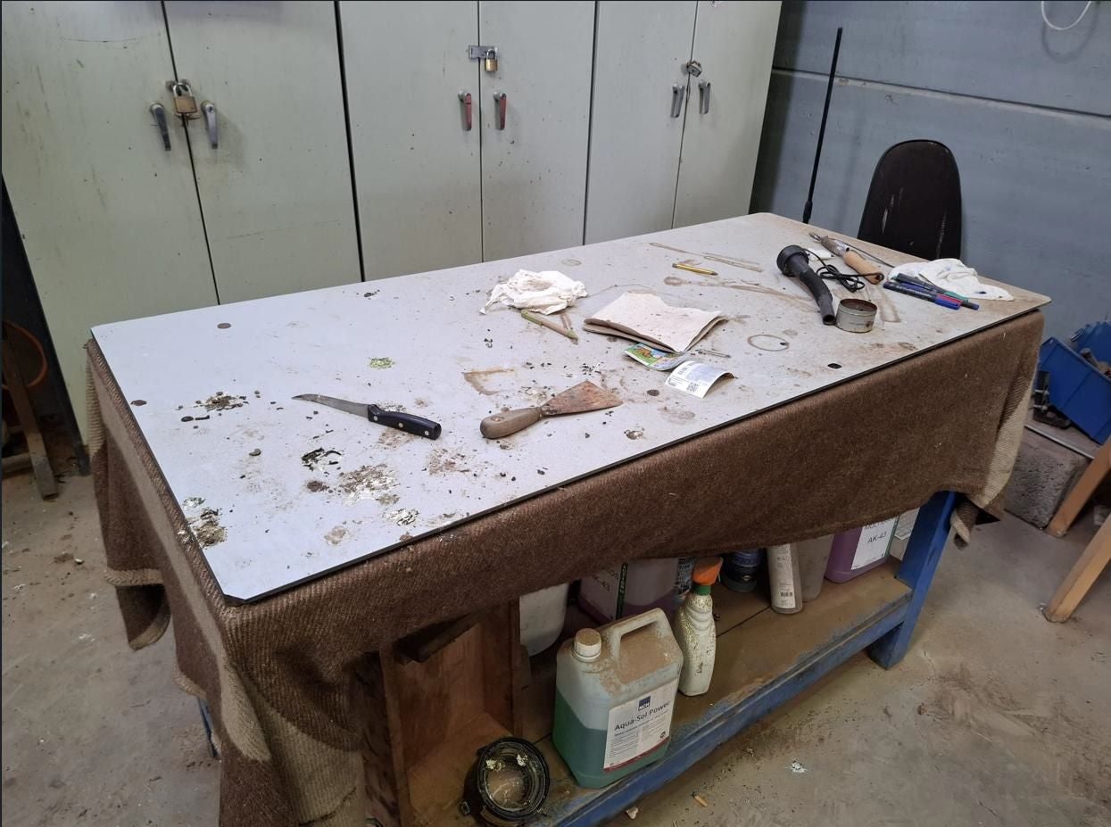 Imagen principal - Denuncian ante Inspección de Trabajo el deterioro del taller municipal de Santa Lucía