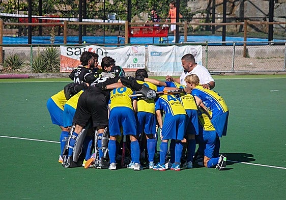 Imagen del equipo masculino en su partido frente al CD Terrasa.
