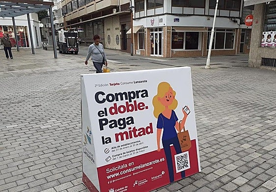 Cartel de una las campañas precedentes de Consume Lanzarote.