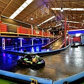 La pista, con tres niveles, ya está a punto para acoger a los amantes del karting en esta nave ubicada en Bocabarranco.