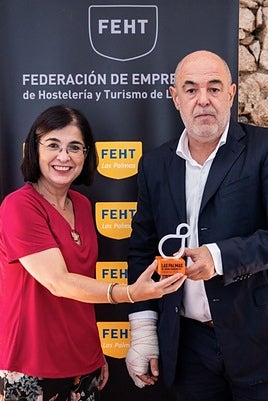 Carolina Darias y José María Mañaricua.