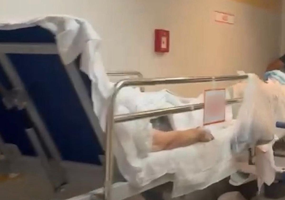 Los pacientes vuelven a los pasillos de Urgencias del Hospital Insular de Gran Canaria