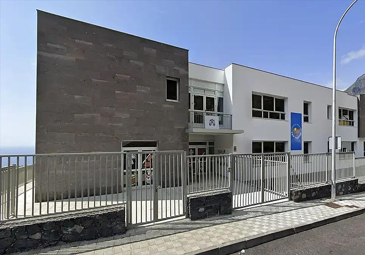 Alerta sanitaria en El Hierro por un brote de meningitis vírica en tres niños de un mismo colegio