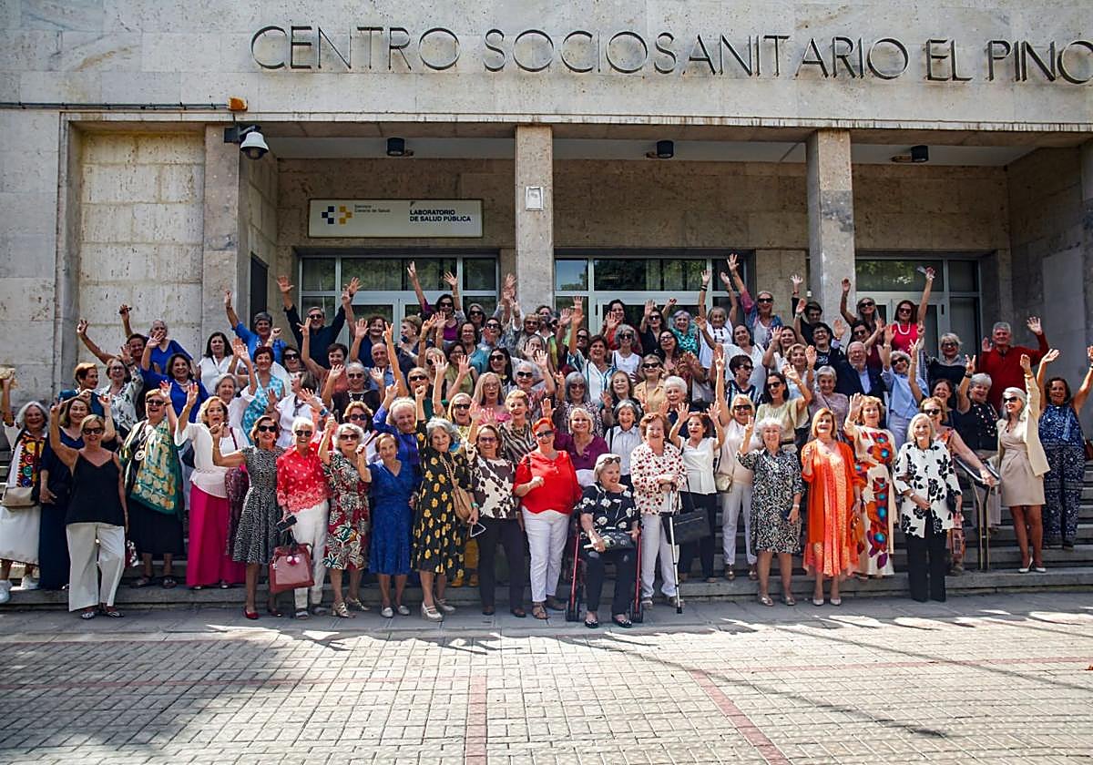 Las enfermeras de la antigua Clínica del Pino se reencuentran para revivir una historia que marcó sus vidas