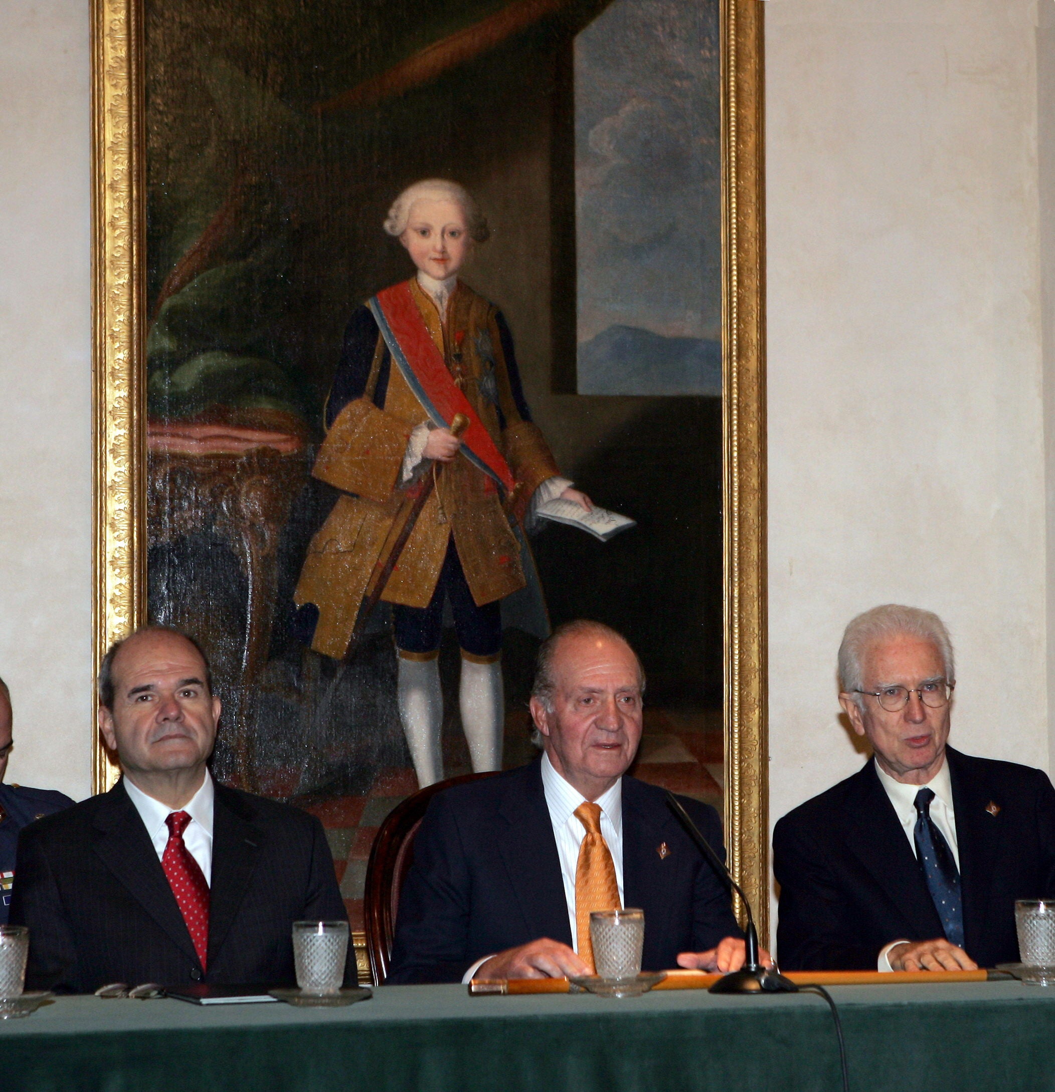 Visita a Ronda (2008).. En 2008, Don Juan Carlos estuvo en Ronda para participar en la entrega de los premios, becas y medallas de la Real Maestranza de Caballería.