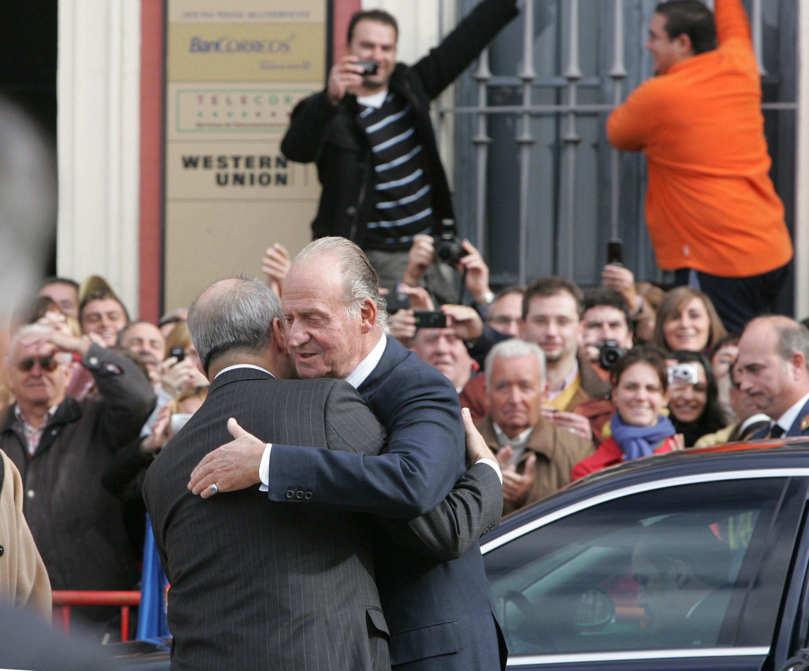 Visita a Ronda (2008).. En 2008, Don Juan Carlos estuvo en Ronda para participar en la entrega de los premios, becas y medallas de la Real Maestranza de Caballería.