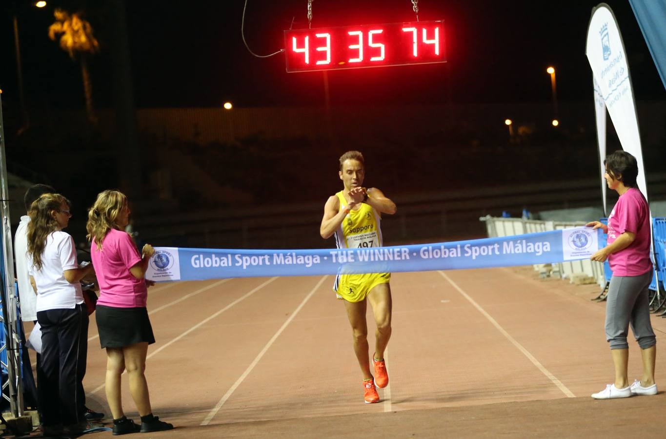 La carrera nocturna, en imágenes