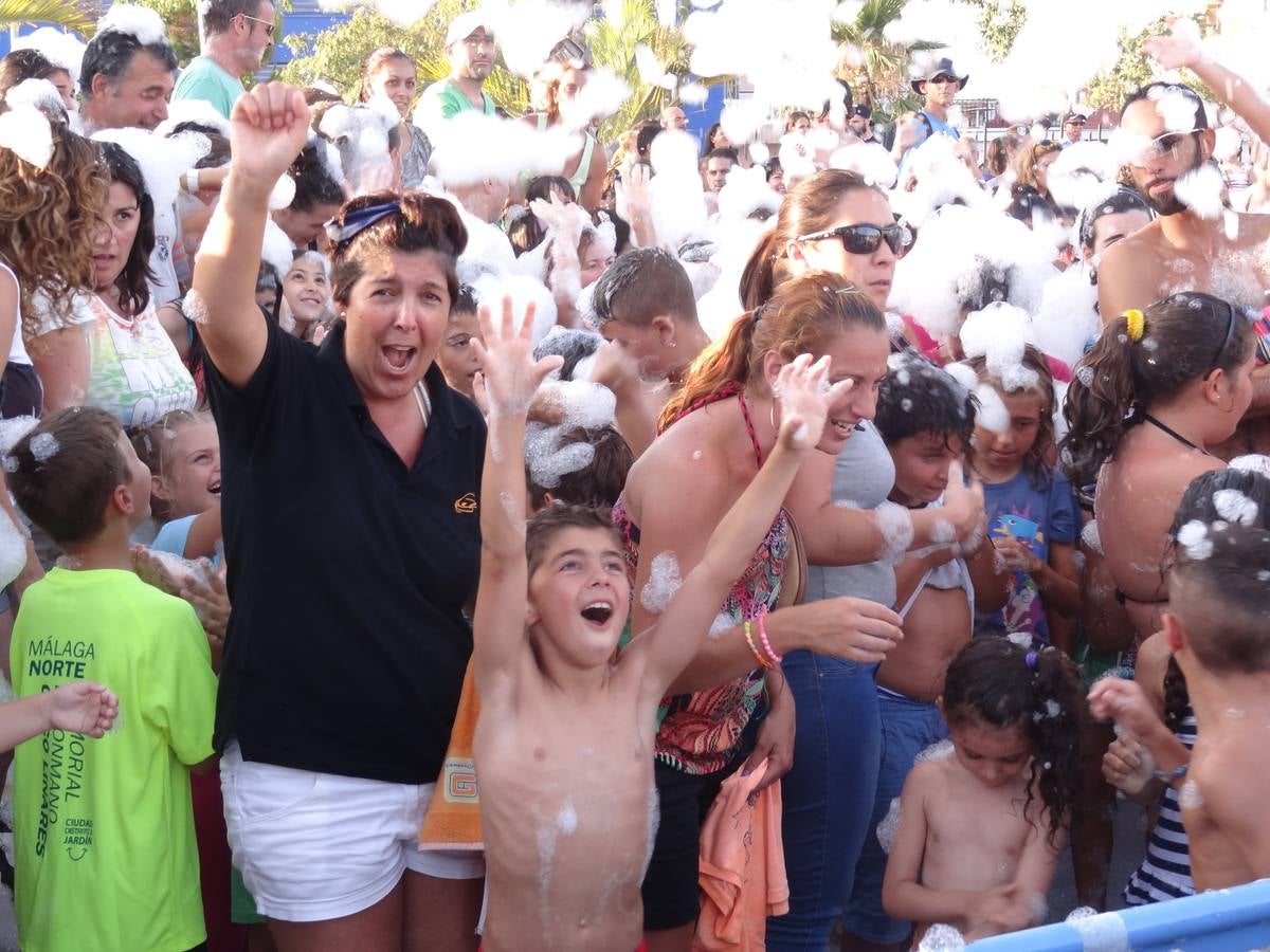 Ciudad Jardín vive su fiesta de la espuma