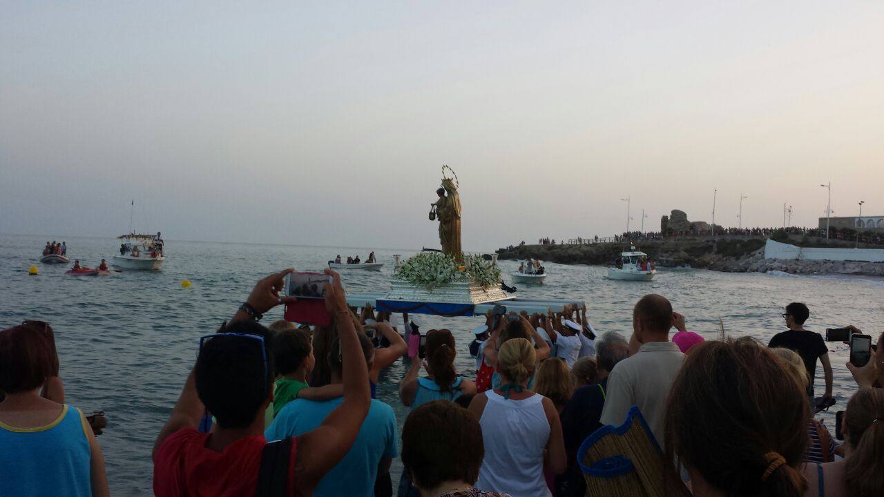 Fotos de la festividad del Carmen en Nerja, Caleta de Vélez y Rincón de la Victoria