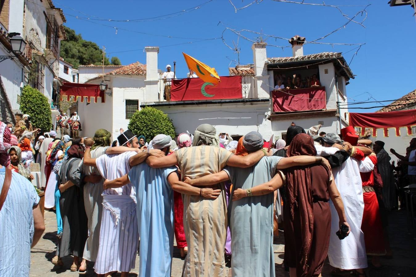 Benalauría celebra su fiesta de Moros y Cristianos