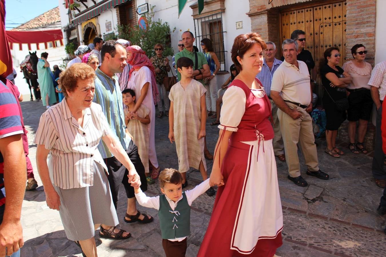 Benalauría celebra su fiesta de Moros y Cristianos