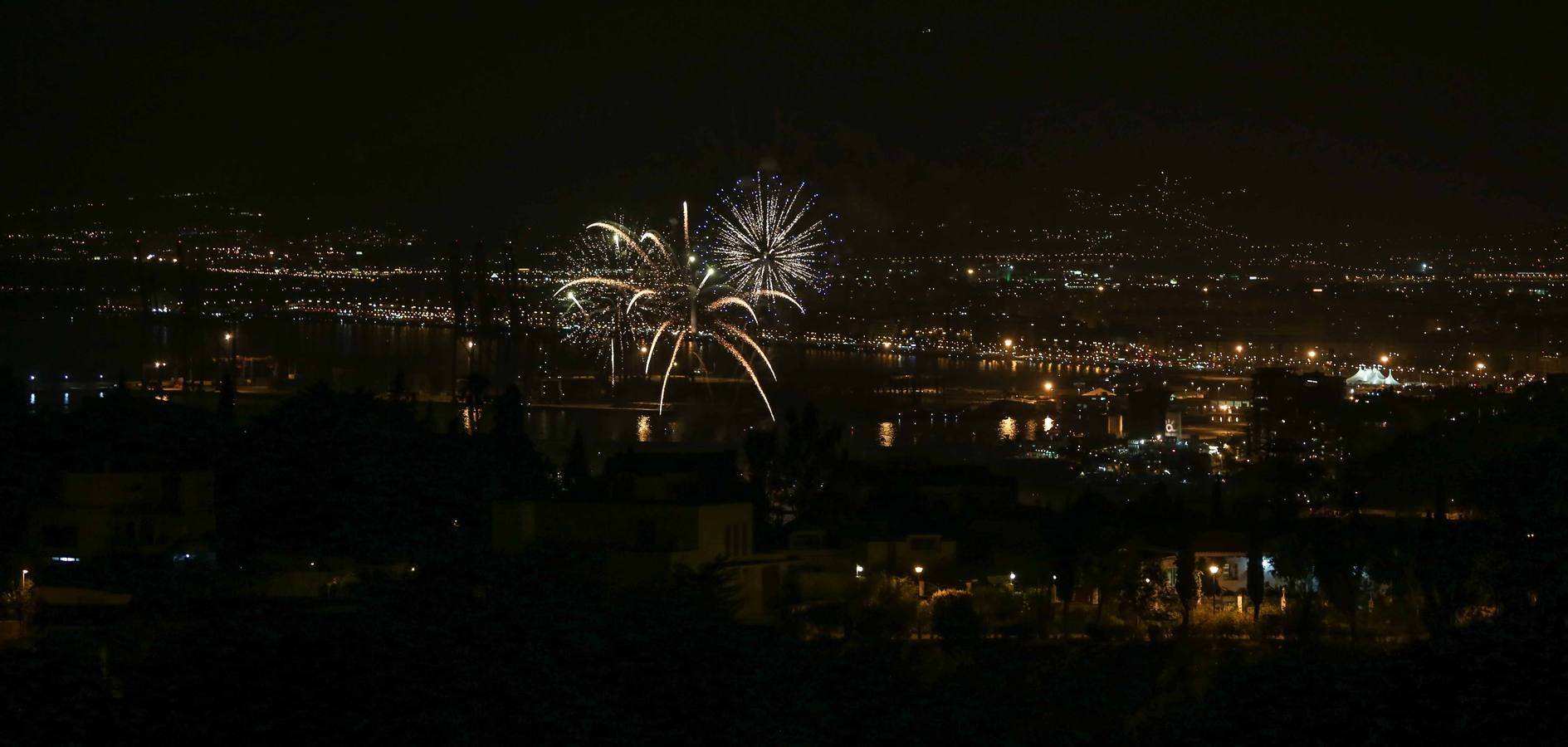 Los fuegos artificiales marcan el inicio de la Feria de Málaga