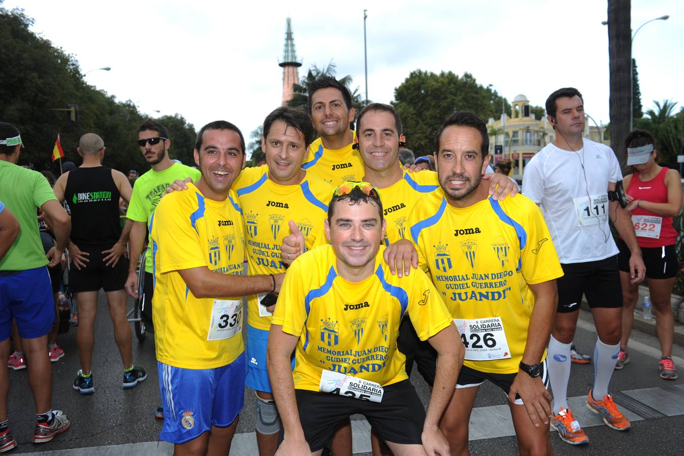 La carrera solidaria &#039;Kilómetros con causa&#039;, en imágenes