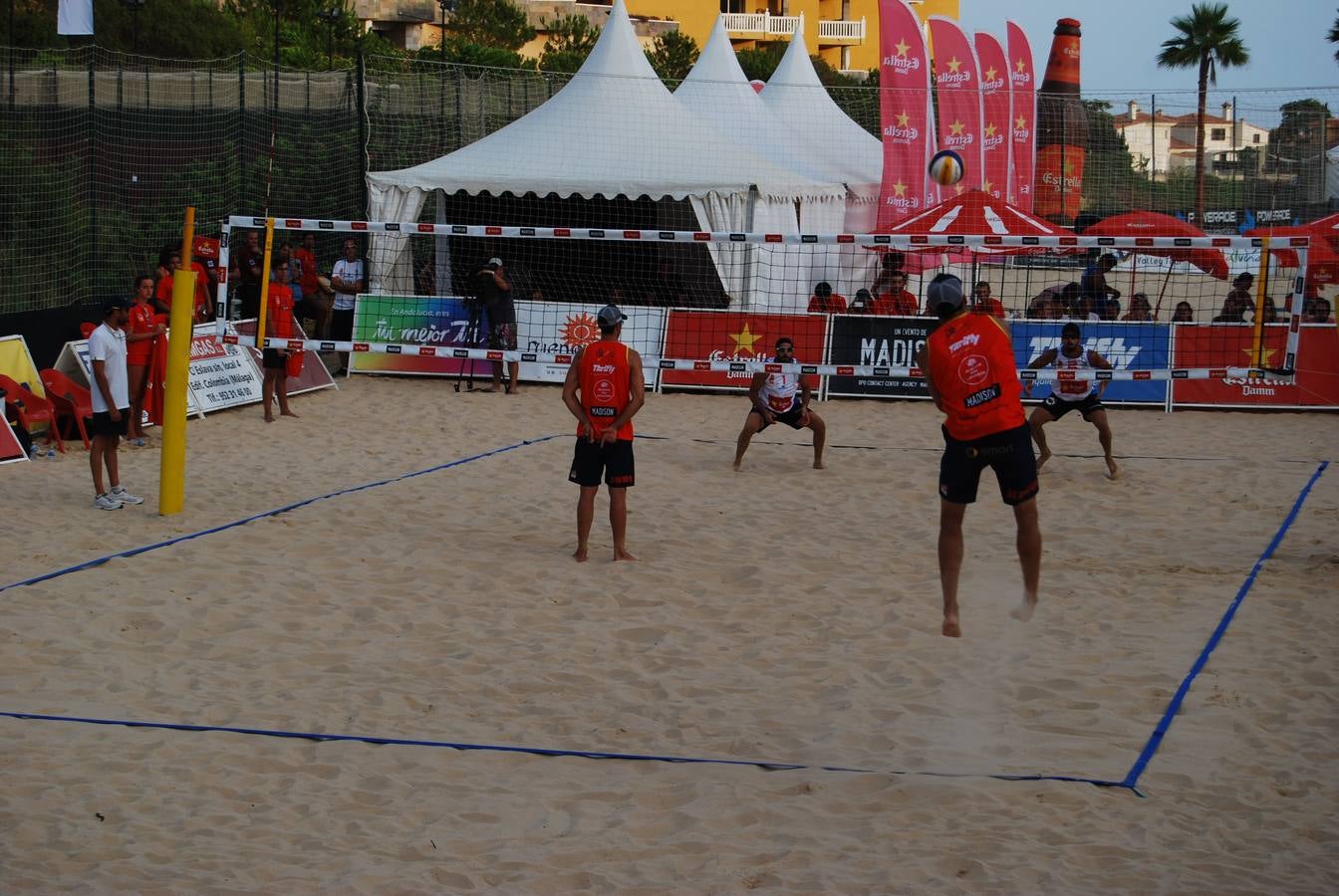 La final del Madison Beach Voley Tour en Fuengirola, en fotos