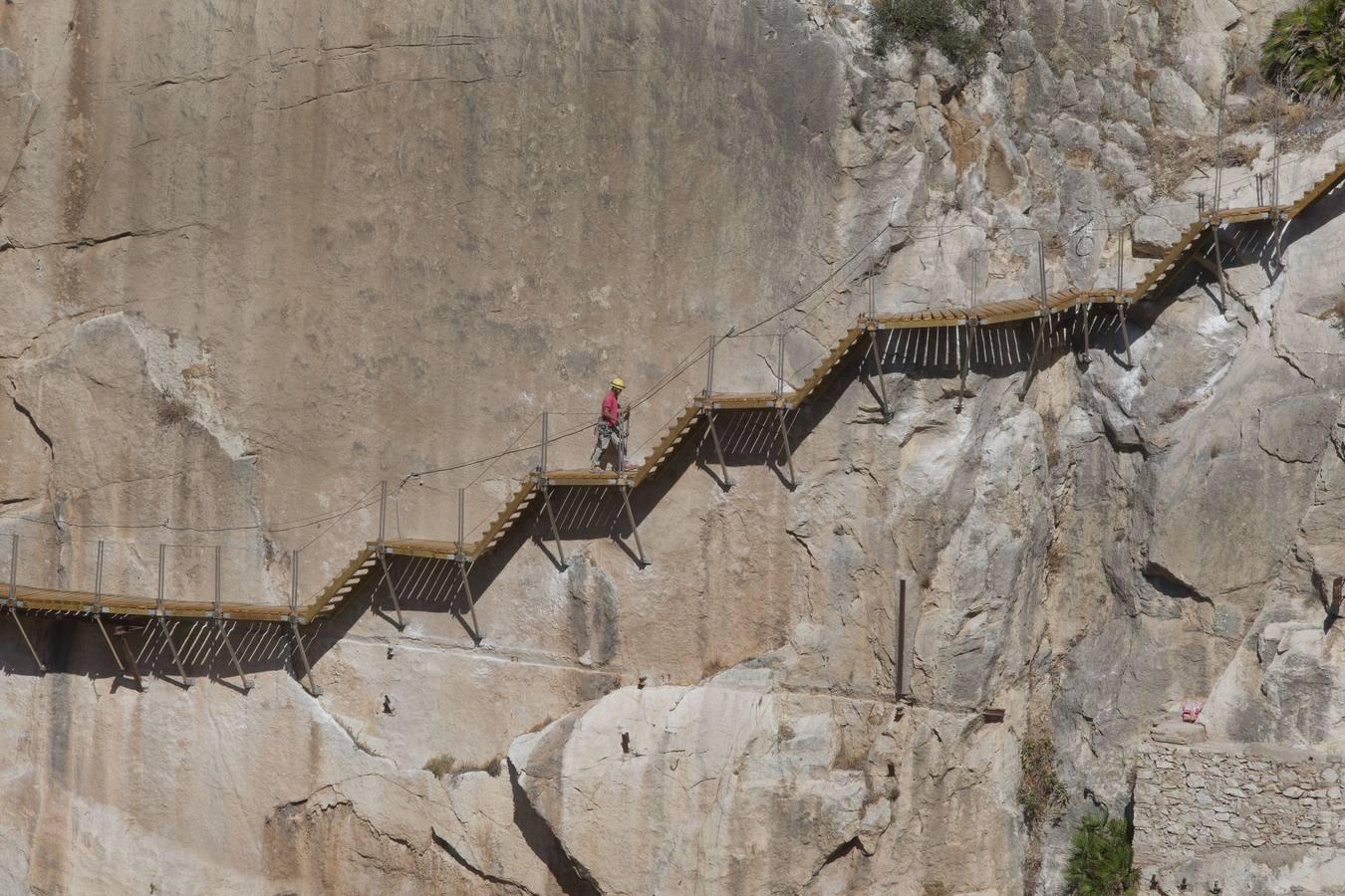 Fotos del avance de las obras en el Caminito del Rey