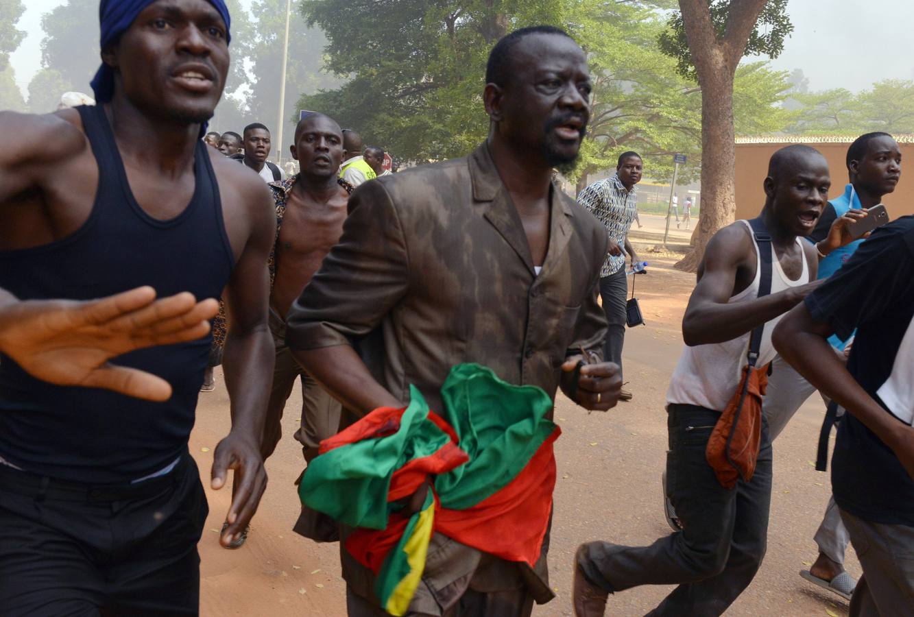 Protestas en Burkina Faso tras instaurarse un gobierno de transición