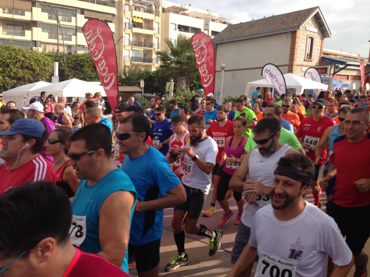 Participantes en la Media Maratón de Rincón de la Victoria