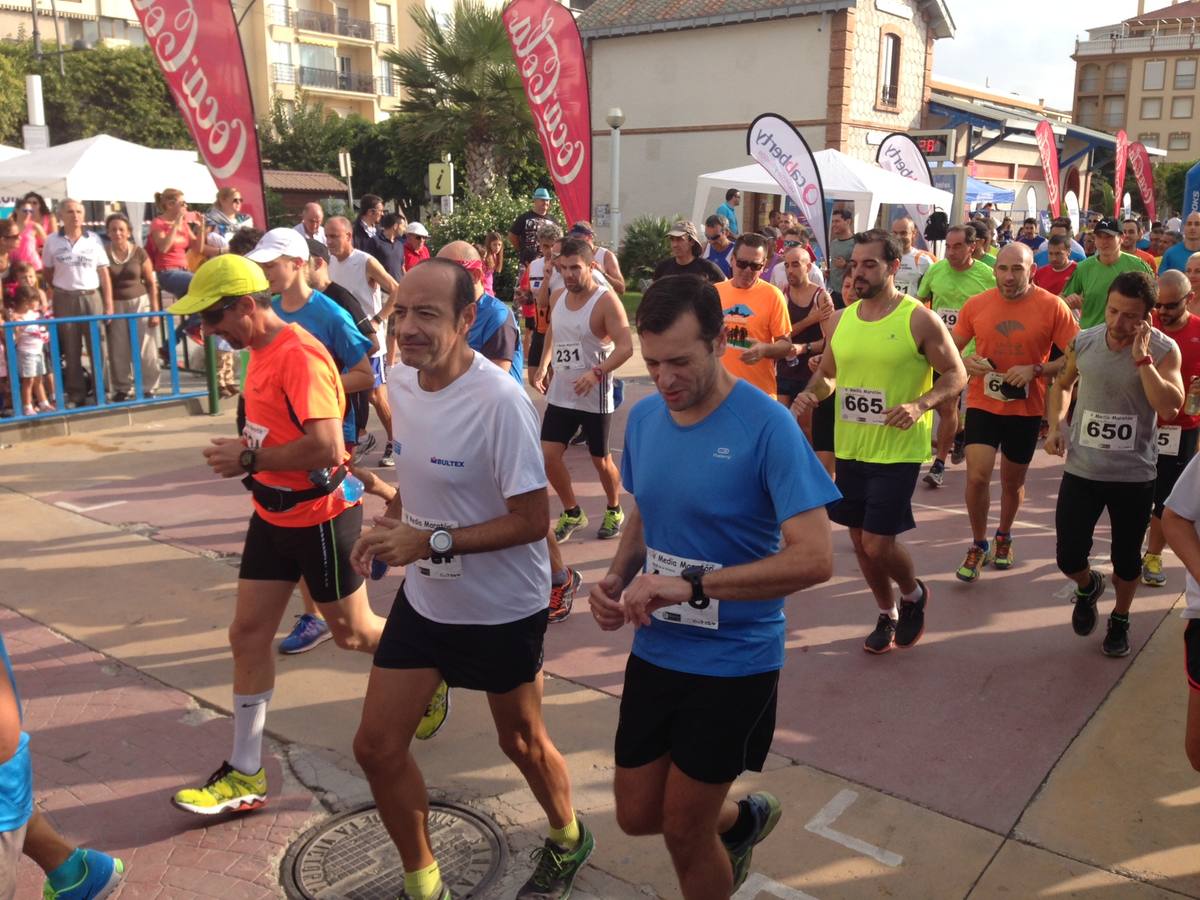 Participantes en la Media Maratón de Rincón de la Victoria