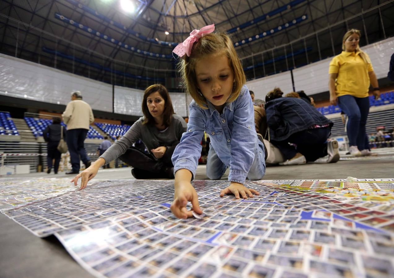 Málaga intenta batir un récord mundial de sellos