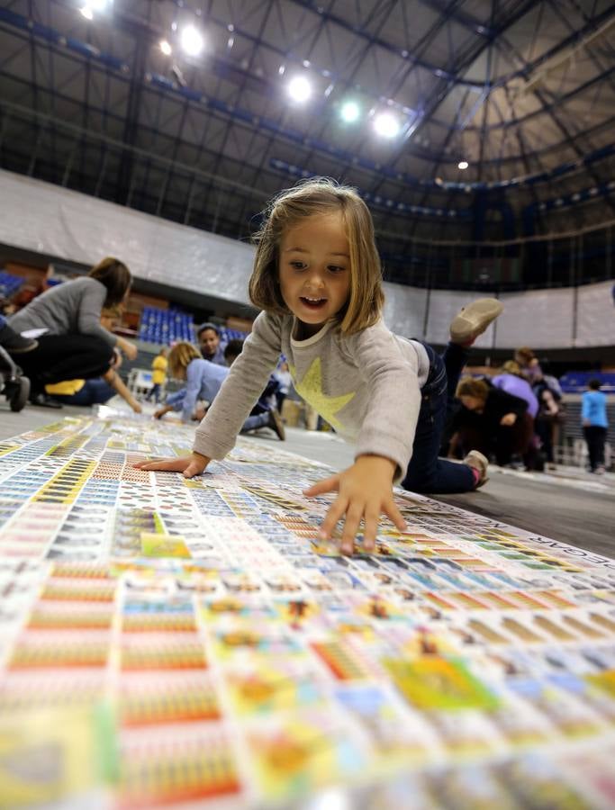 Málaga intenta batir un récord mundial de sellos