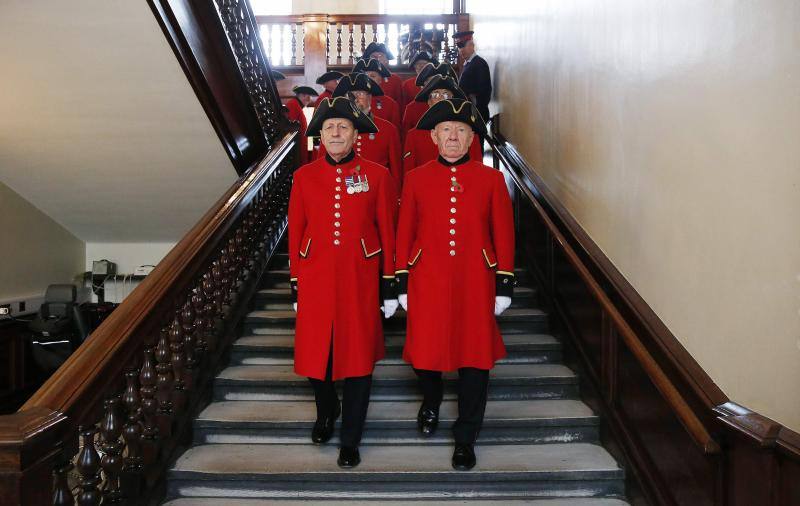Desfile de los Chelsea Pensioners en Londres