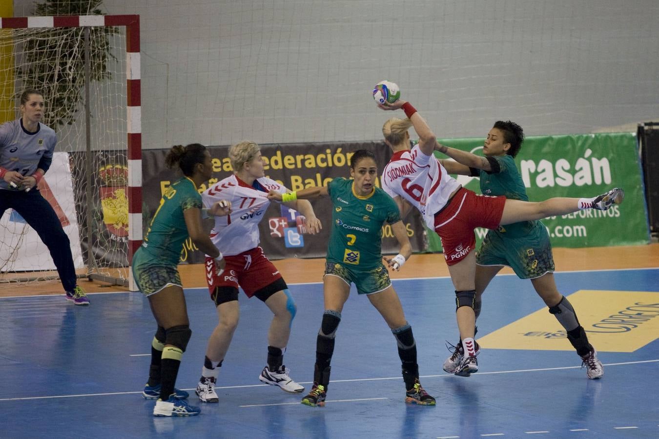 Balonmano: España-Túnez, en imágenes