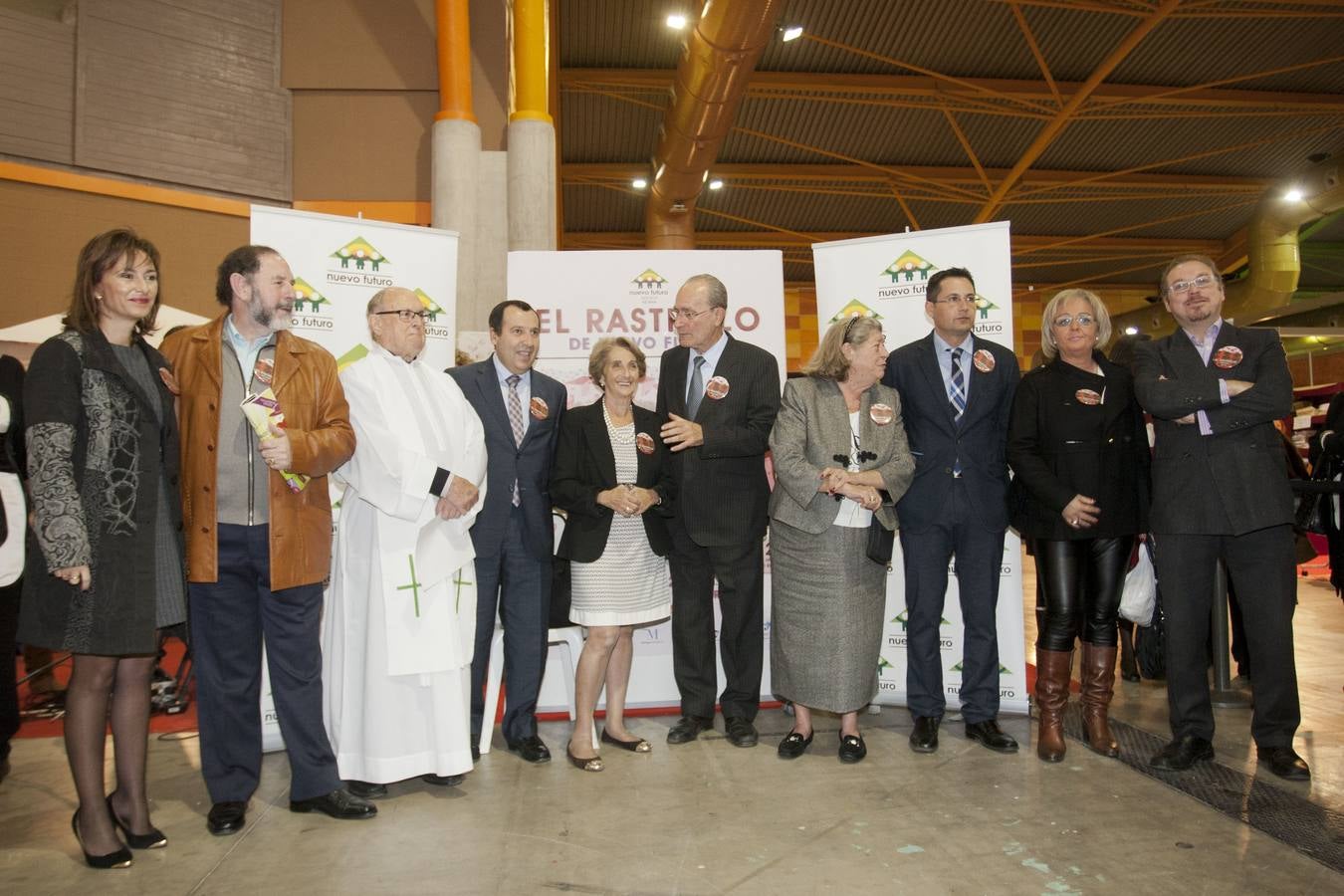 Fotos del rastrillo de Nuevo Futuro