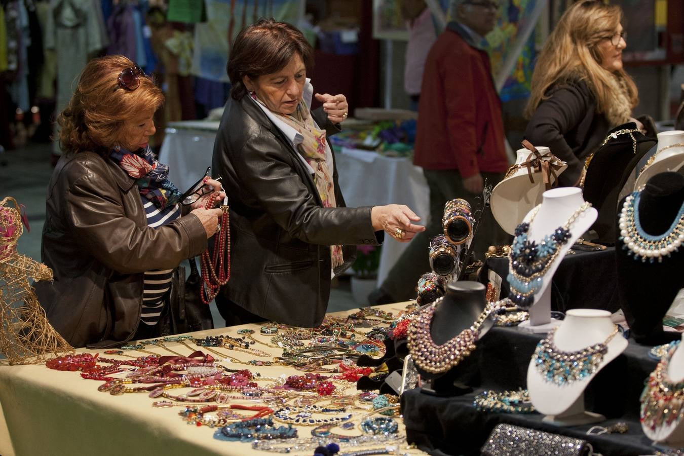 Fotos del rastrillo de Nuevo Futuro