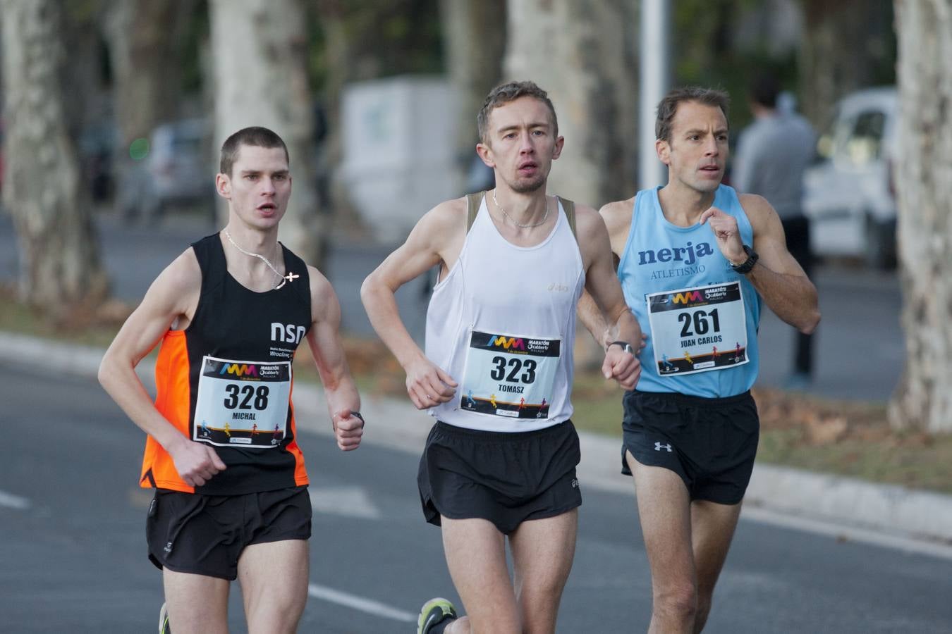 La carrera sale del Parque