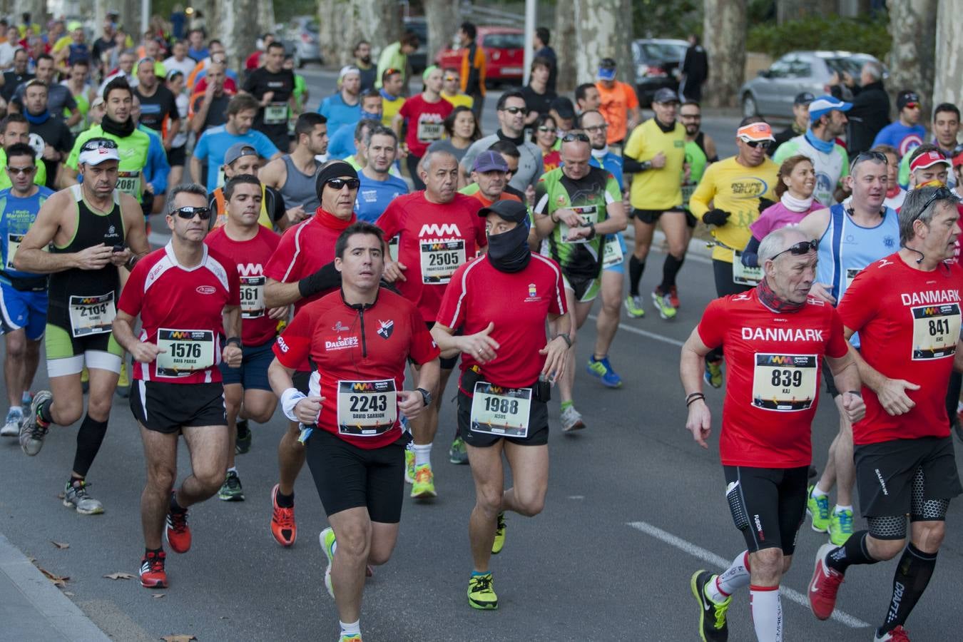 La carrera sale del Parque