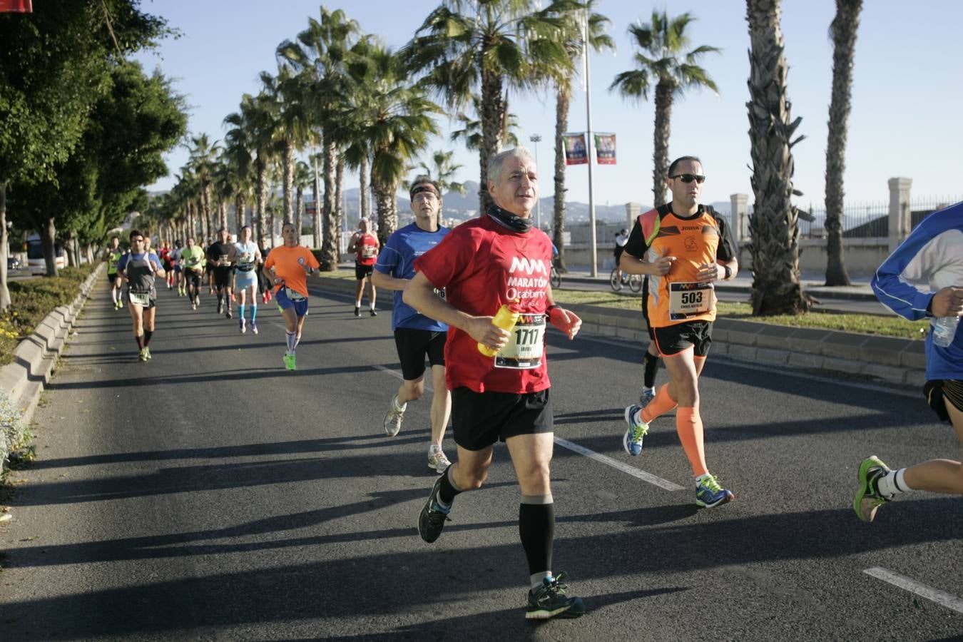 El V Maratón de Málaga a su paso por la calle Pacífico (III)