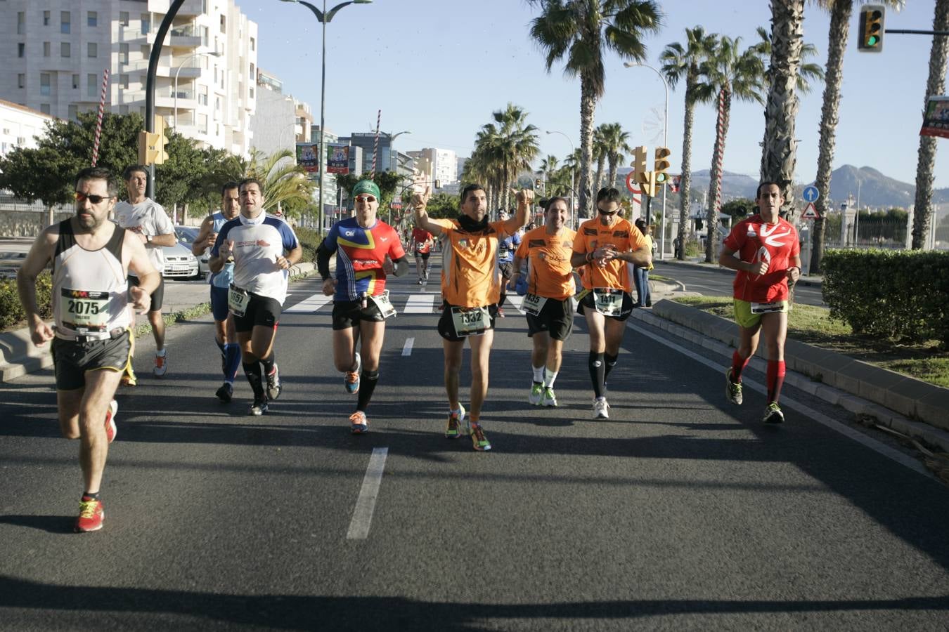 El V Maratón de Málaga a su paso por la calle Pacífico (III)