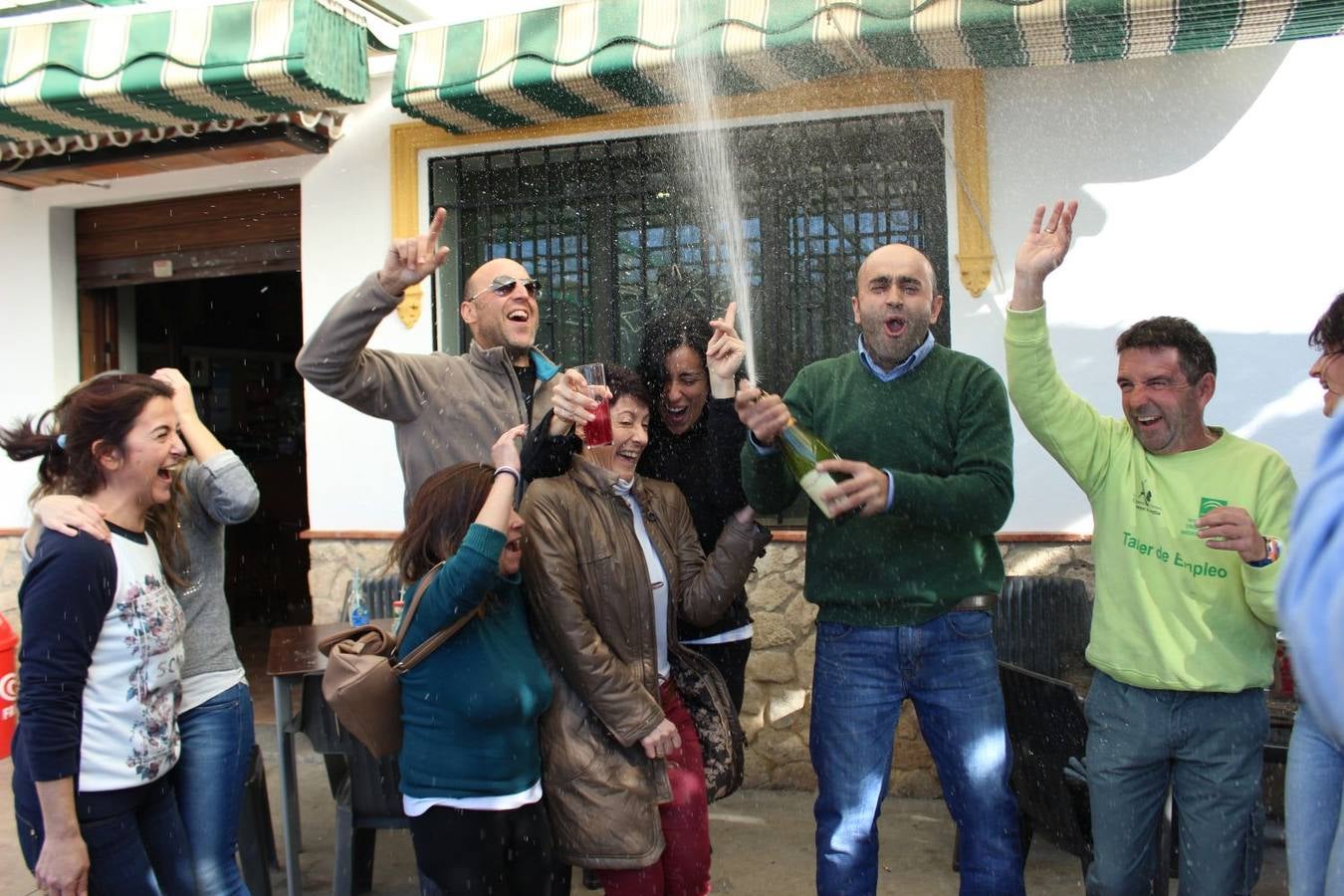 13437. El Gordo de la Lotería de Navidad. Hasta 50 décimos que se vendieron entre Ronda y Arriate.