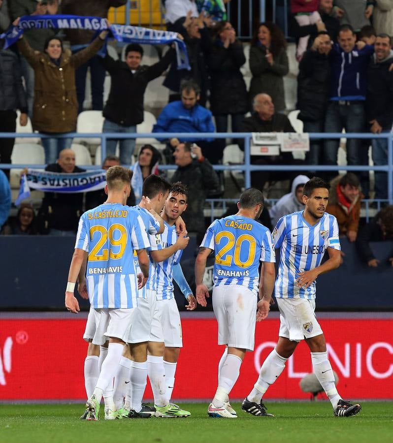 El Málaga vence al Levante 2-0