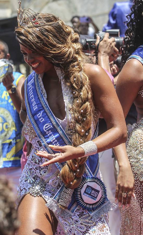 Brasil da el pistoletazo de salida a los cinco de días de carnaval