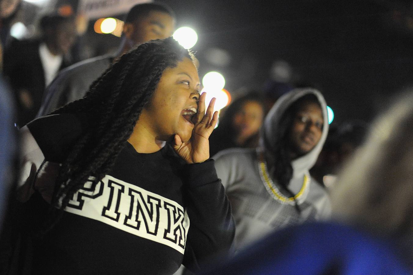 San Luis es el condado al que pertenece Ferguson, la ciudad donde en agosto pasado murió el joven negro Michael Brown a manos de un policía blanco, en un suceso que desencadenó una ola de disturbios raciales en todo el país.