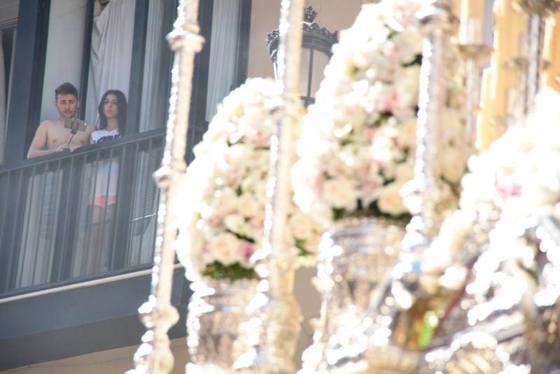 La Hermandad de Crucifixión procesiona en Málaga