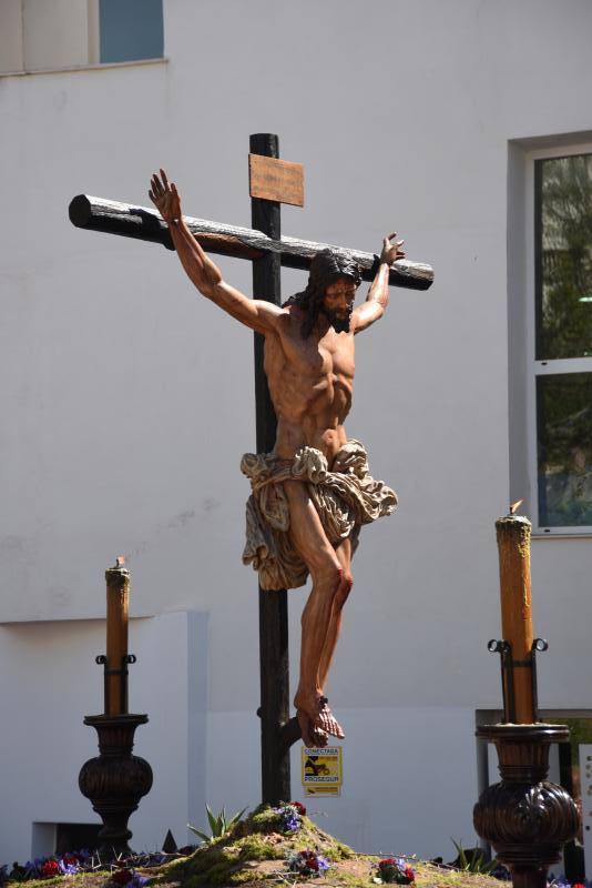 La Hermandad de Crucifixión procesiona en Málaga