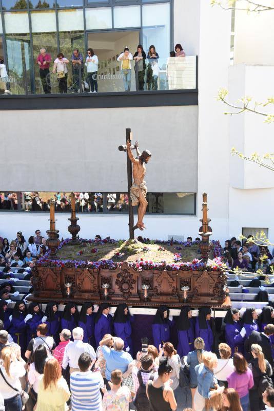 La Hermandad de Crucifixión procesiona en Málaga