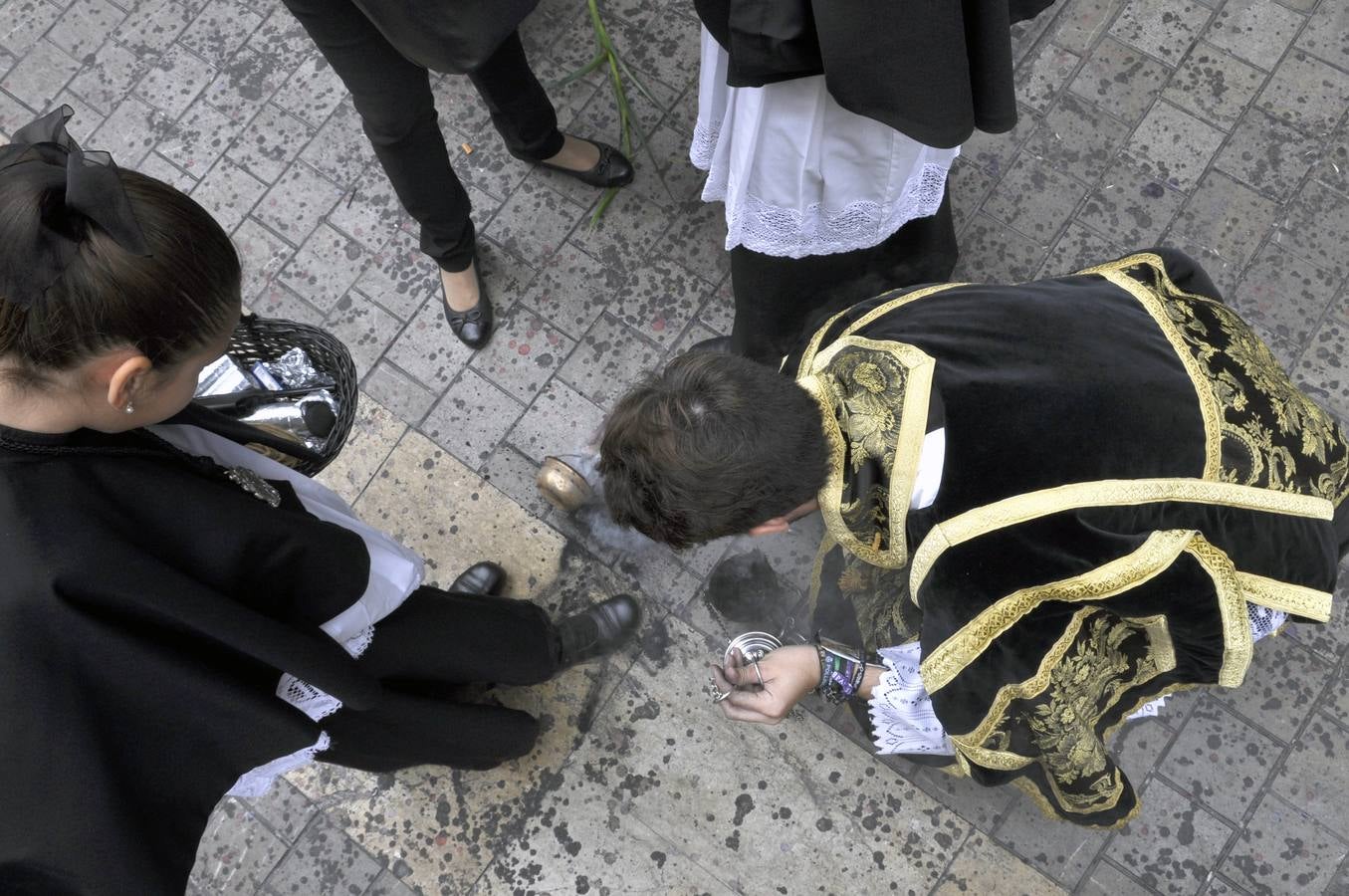 Las imágenes de la Santa Cruz en su desfile procesional