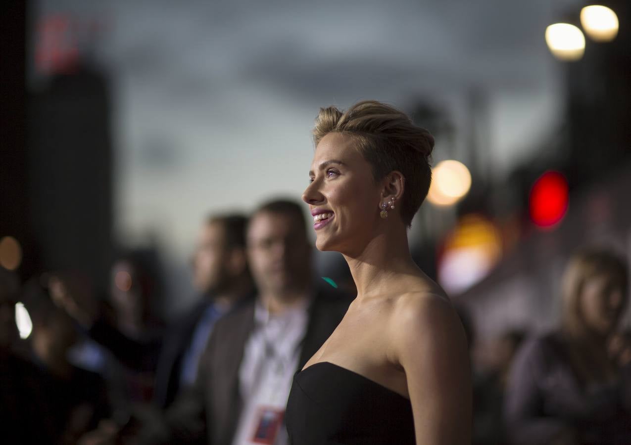 Elsa Pataky eclipsa a Scarlett Johansson en el estreno de Los Vengadores 2