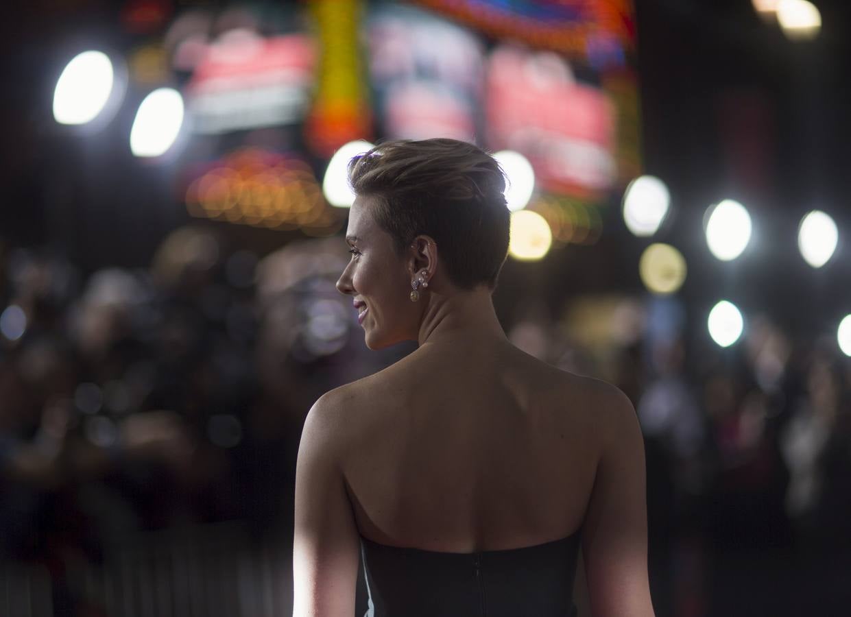 Elsa Pataky eclipsa a Scarlett Johansson en el estreno de Los Vengadores 2