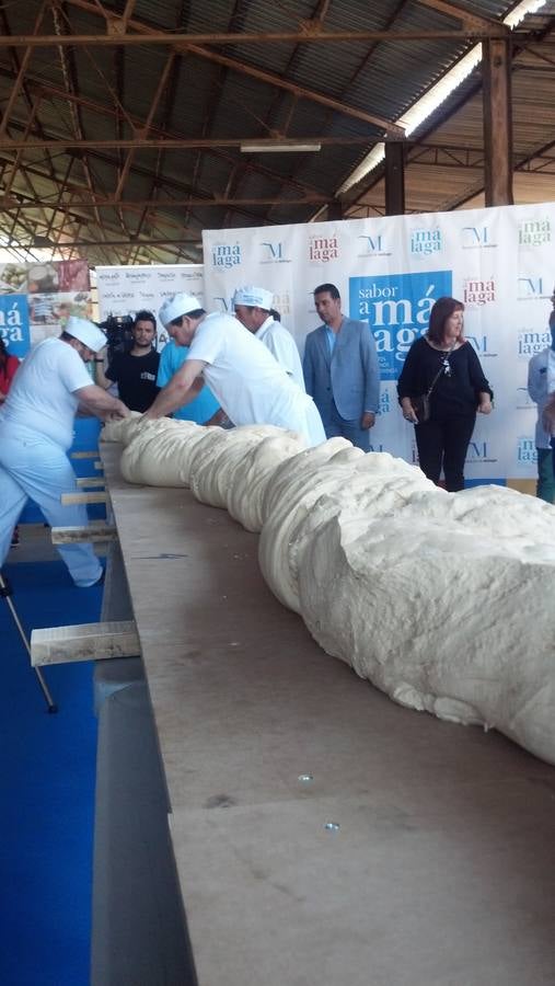 Elaboración en Málaga del pan artesano más grande del mundo