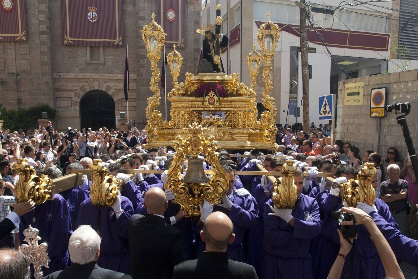 La procesión de Jesús de la Misericordia, en imágenes