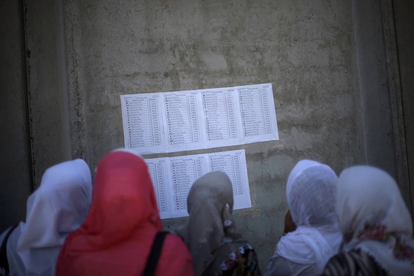 Familiares recuerdan víctimas de la masacre de Srebrenica
