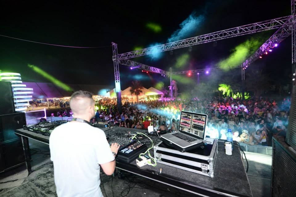 Las mejores imágenes del viernes del Weekend Beach Festival 2015 de Torre del Mar